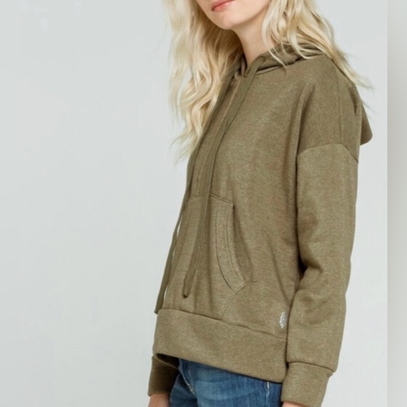 FP Movement | NWOT Army Green Work It Out Soft Oversized VSCO Hoodie Sweatshirt - Picture 1 of 16